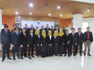 13 Mahasiswa Profesi Arsitektur FTSP UII Lakukan Sumpah Profesi Arsitektur