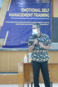 Emotional Self Management Training FTSP UII Berikan Semangat dan Motivasi 