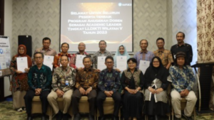 Dosen Jurusan Teknik Lingkungan, Eko Siswoyo, S.T., M.Sc. ES., Ph.D.   Raih Anugerah Academic Leaders LLDikti Wilayah V DIY